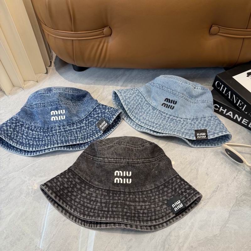 Miumiu Hat dx17